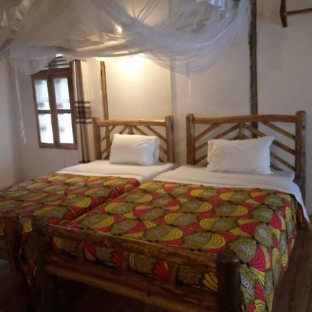 Tembo Safari Lodge Katunguru Zewnętrze zdjęcie