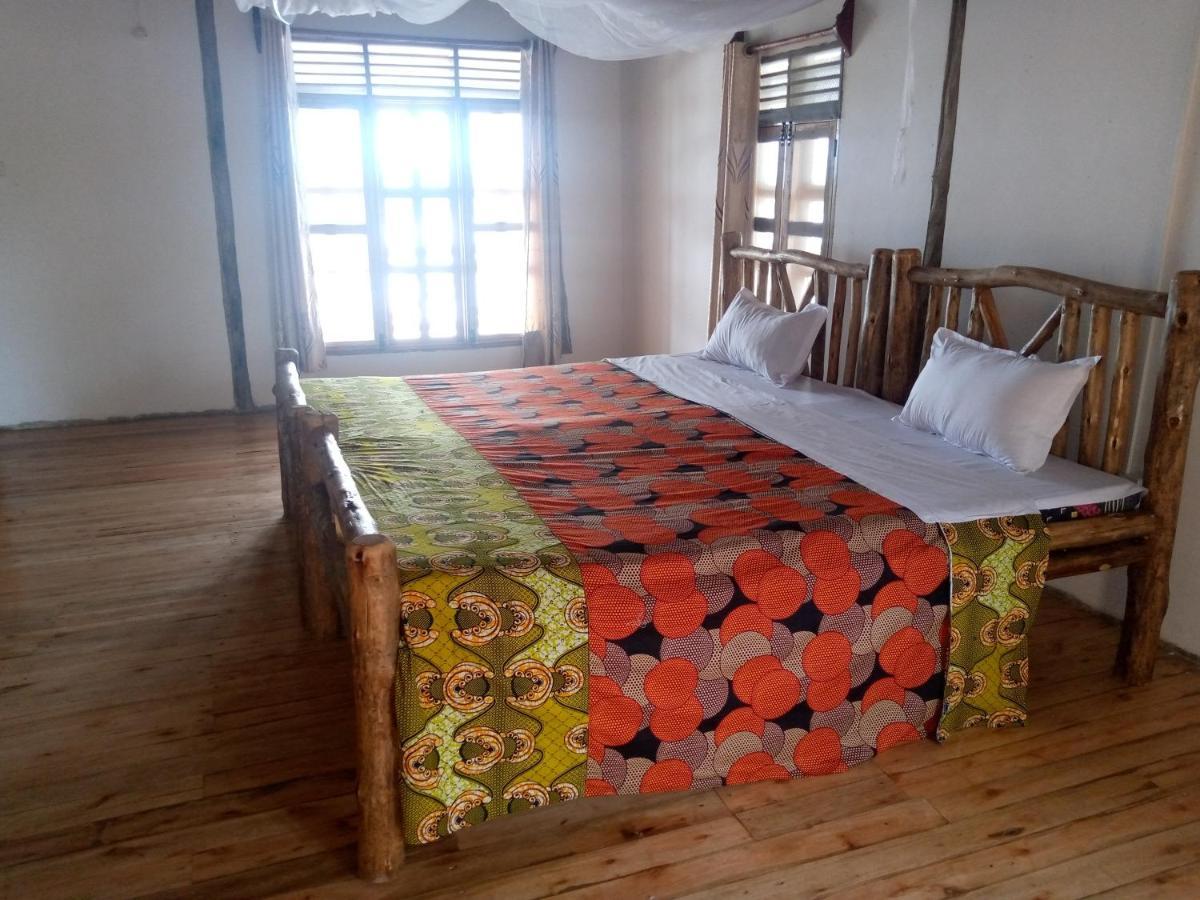 Tembo Safari Lodge Katunguru Zewnętrze zdjęcie