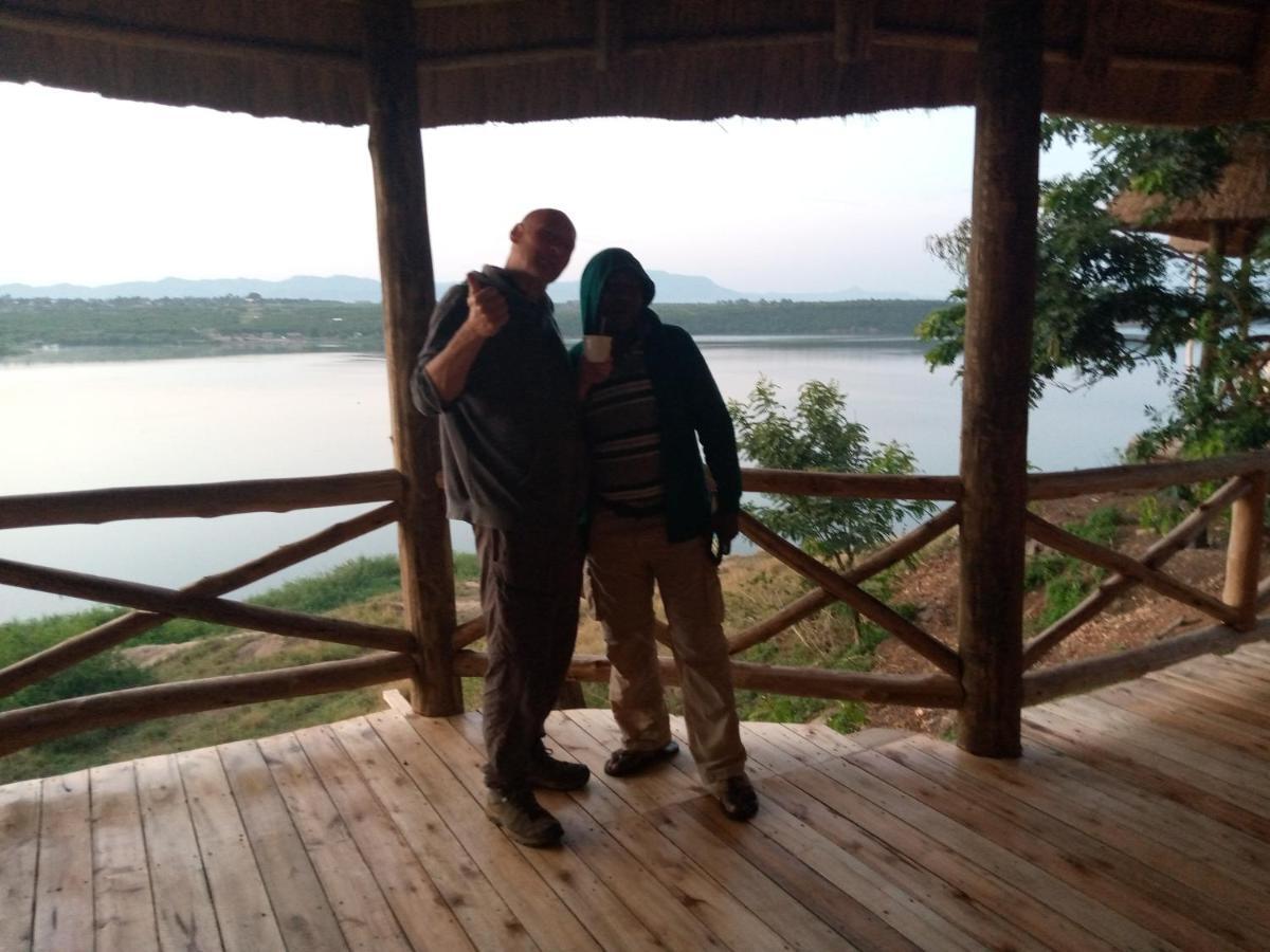 Tembo Safari Lodge Katunguru Zewnętrze zdjęcie