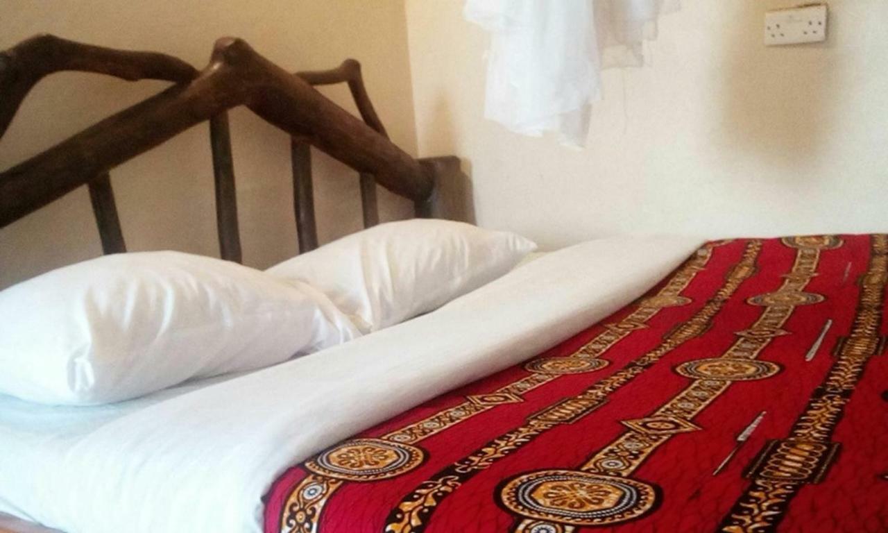 Tembo Safari Lodge Katunguru Zewnętrze zdjęcie