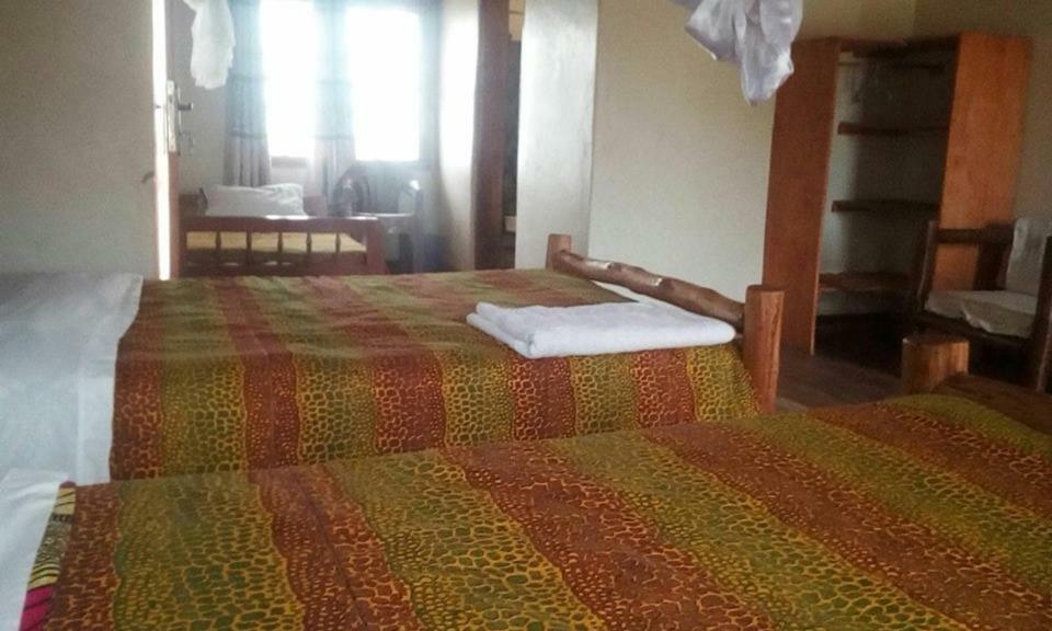 Tembo Safari Lodge Katunguru Zewnętrze zdjęcie
